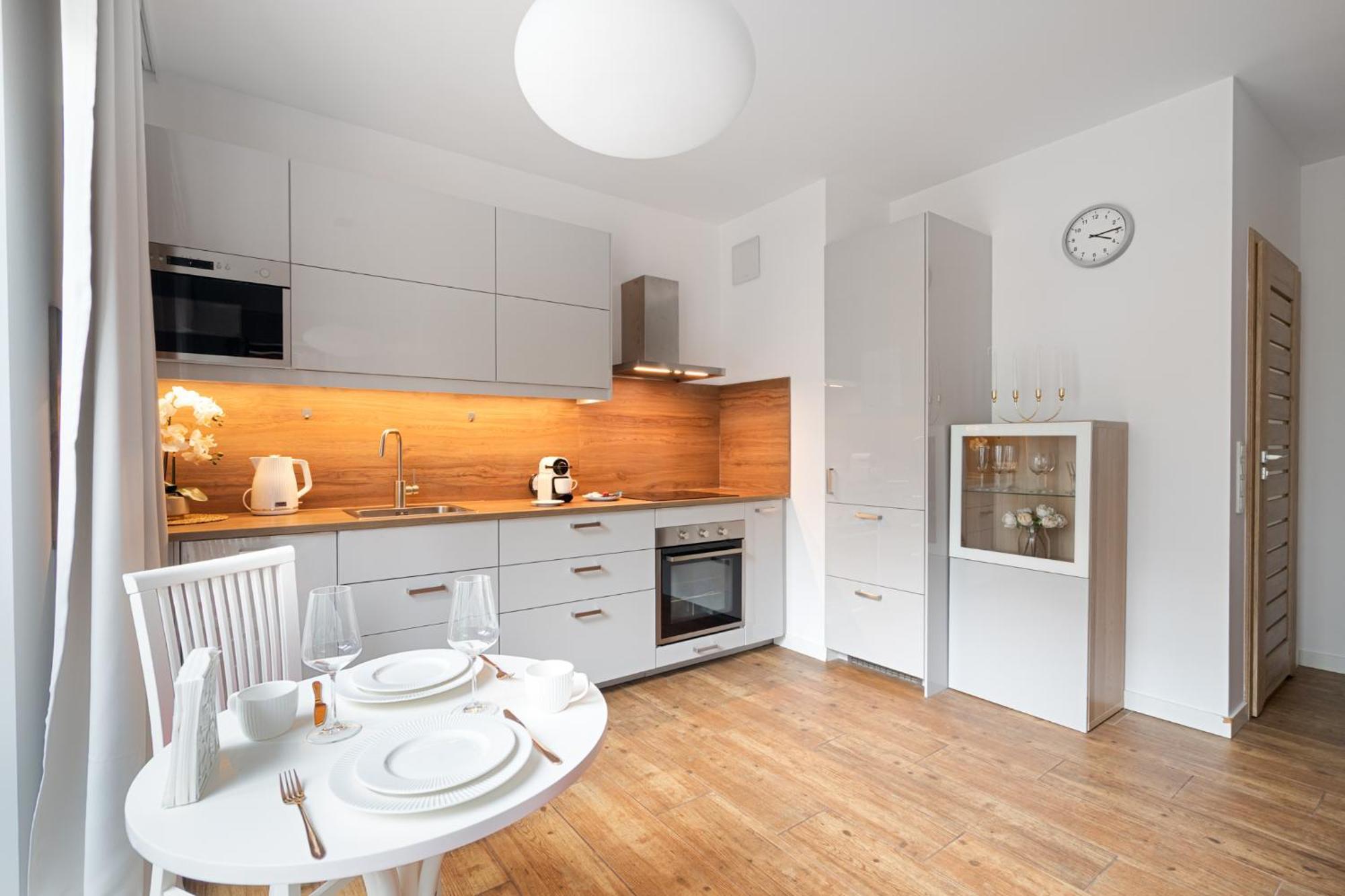 Golden Apartments Warsaw - Big Apartment In Luxury Building Near Metro Station-Grzybowska 85-5 ภายนอก รูปภาพ