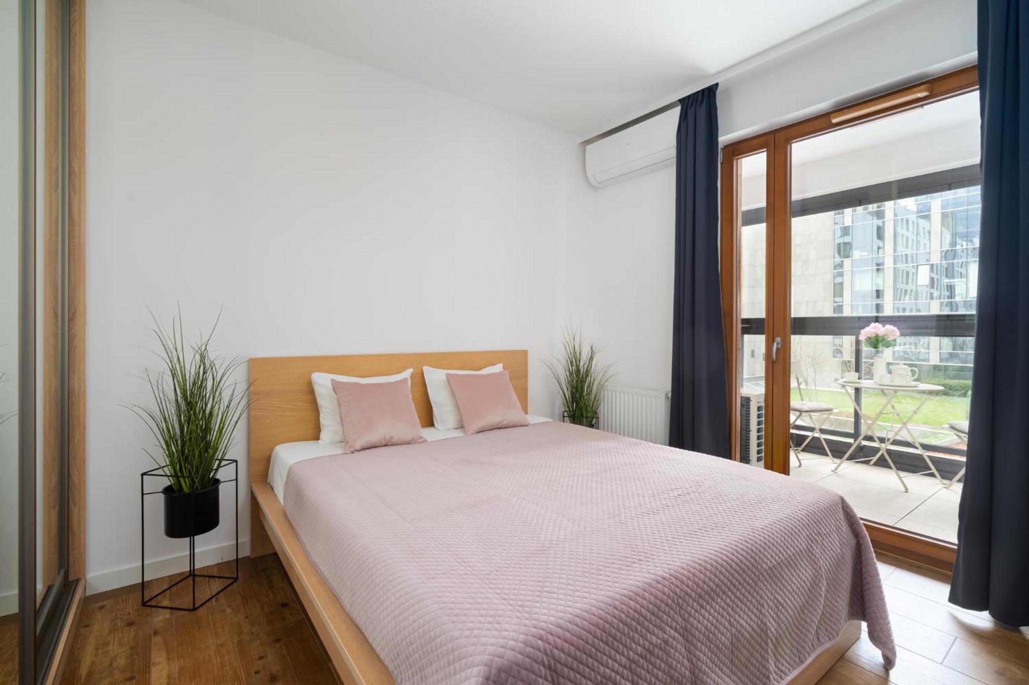 Golden Apartments Warsaw - Big Apartment In Luxury Building Near Metro Station-Grzybowska 85-5 ภายนอก รูปภาพ